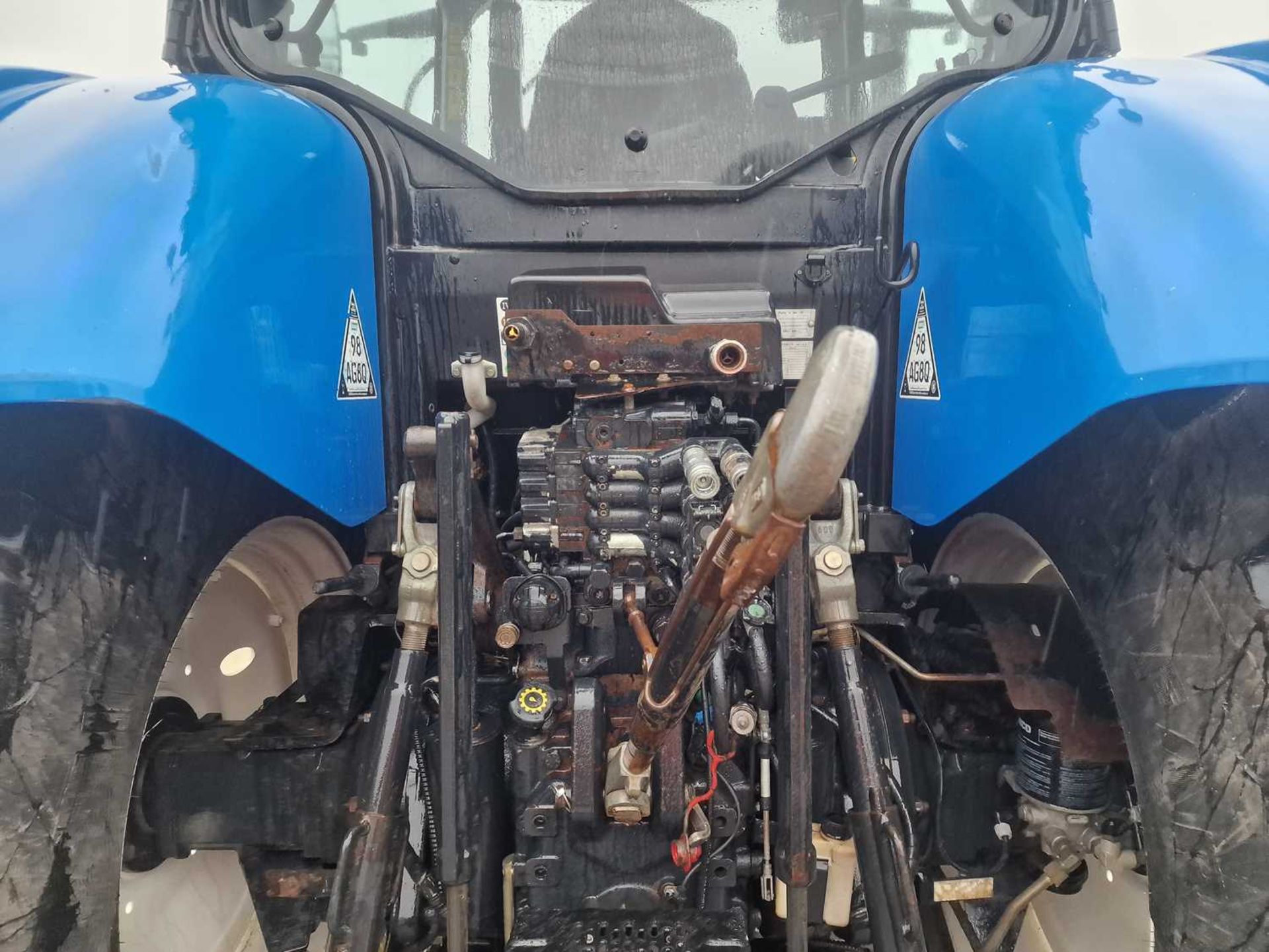 2013 New Holland T7.210 4WD Tractor, Front Suspension, Cab Suspension, Air Brakes, 3 Spool Valves, P - Image 12 of 27