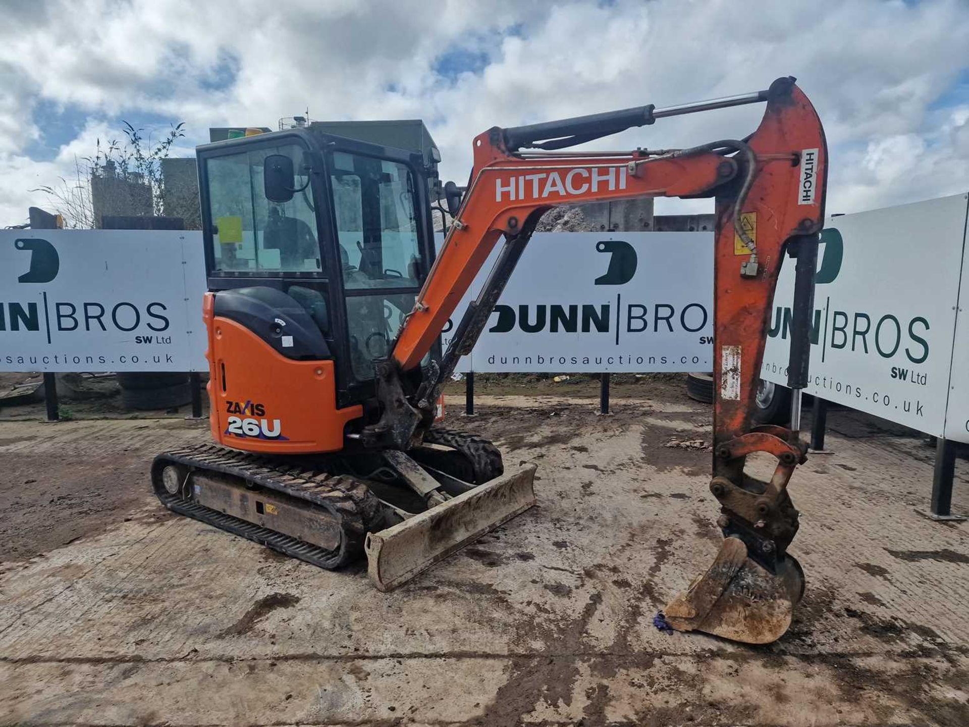 2019 Hitachi ZX26U-6 Rubber Tracks, Blade, Offset, Whites Manual QH, Piped - Image 6 of 64