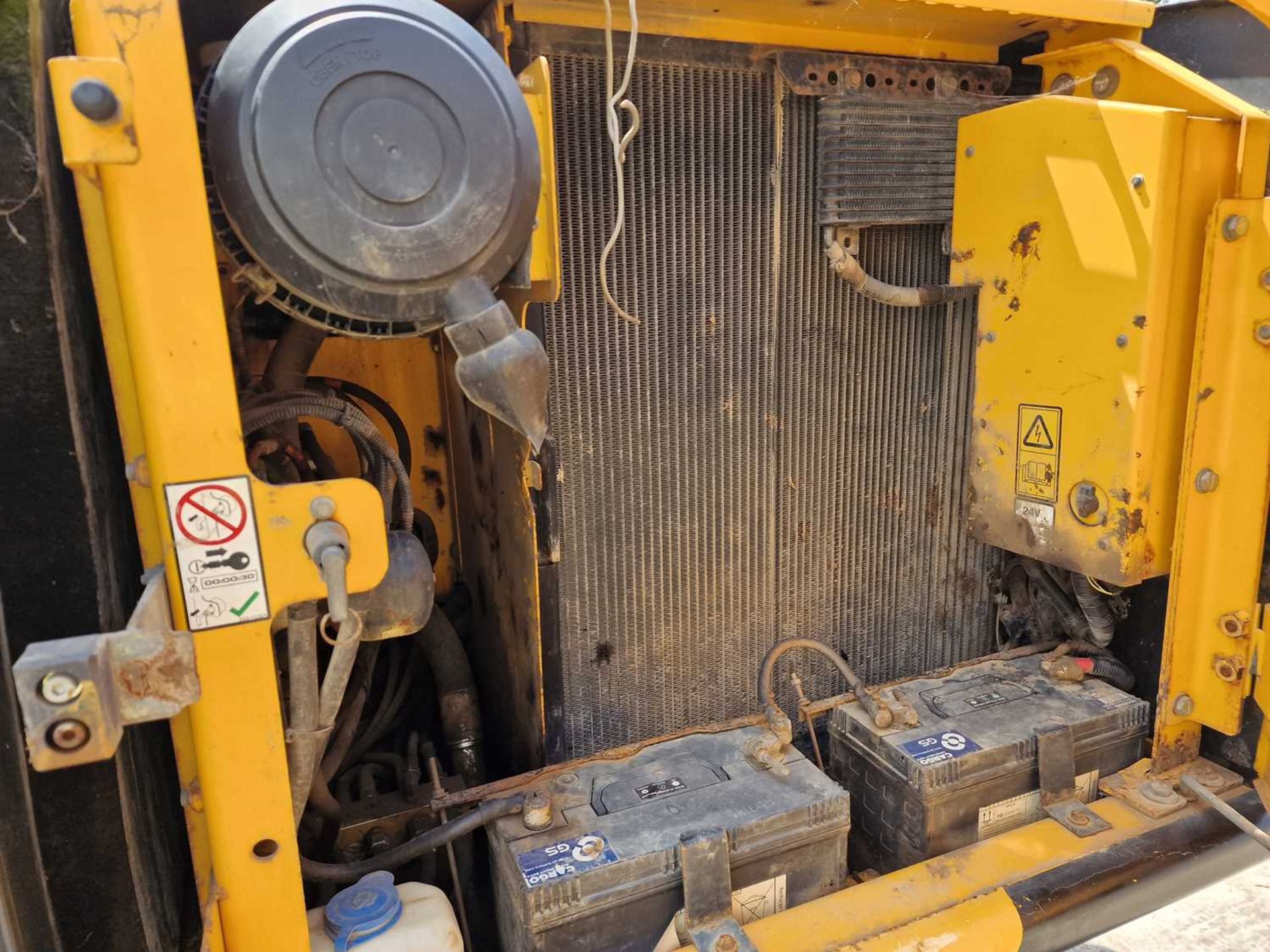 2014 JCB JS145LC 700mm Steel Tracks, CV, Hydraulic QH, Piped, Reverse Camera, A/C, 36" Bucket (EPA C - Image 59 of 117