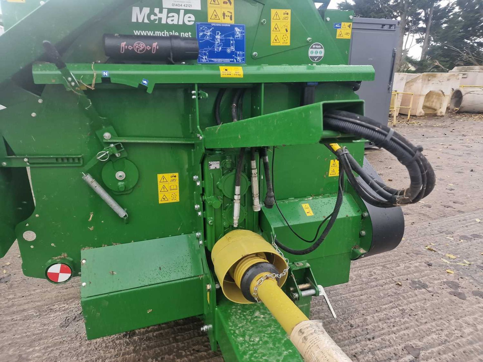 2022 McHale C460 Single Axle PTO Driven Bale Shredder - Image 6 of 15