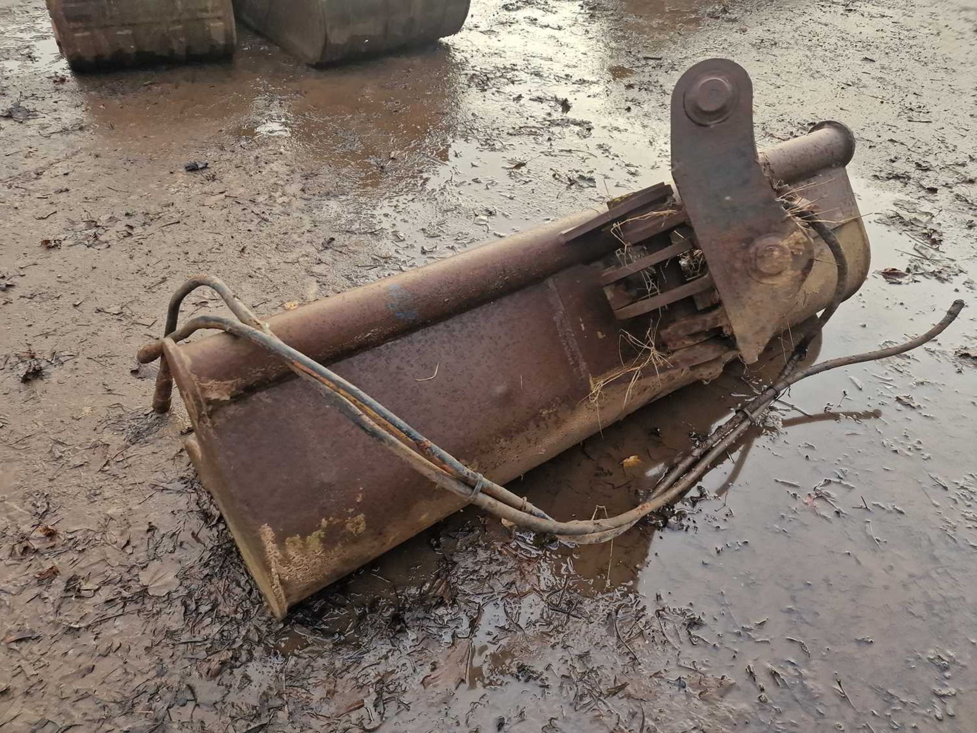 60" Hydraulic Tilting Grading Bucket 45mm Pi to suit 4-6 Ton Excavator - Image 2 of 7