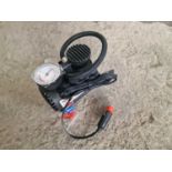 Roadster 12Volt 250Psi Tyre Inflator Compressor