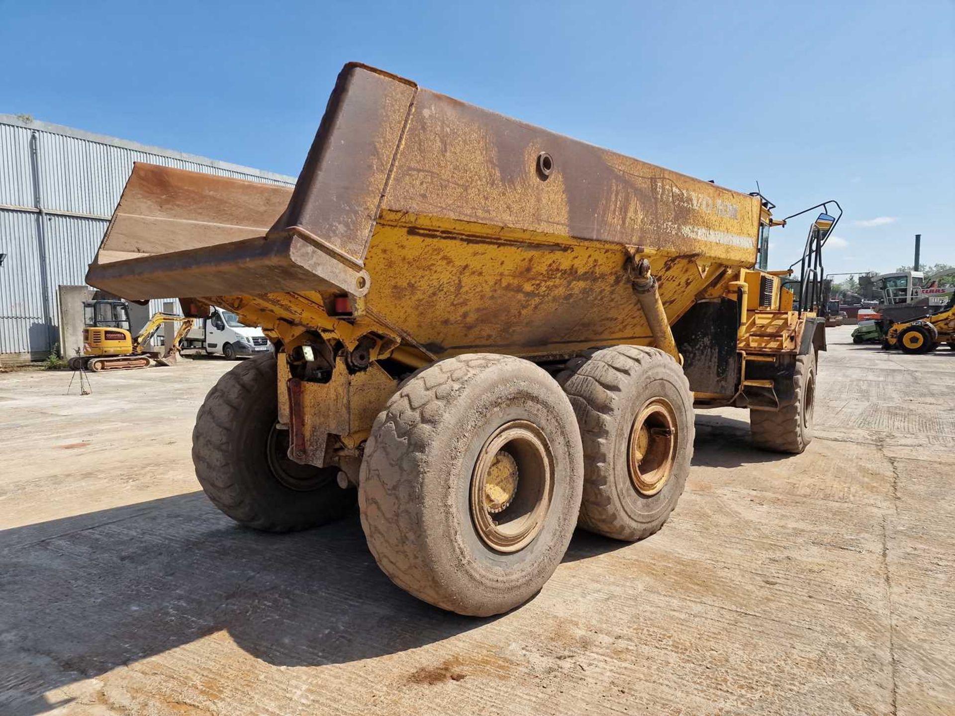 Volvo A30 6x6 Articulated Dumptruck, Reverse Camera - Image 5 of 35