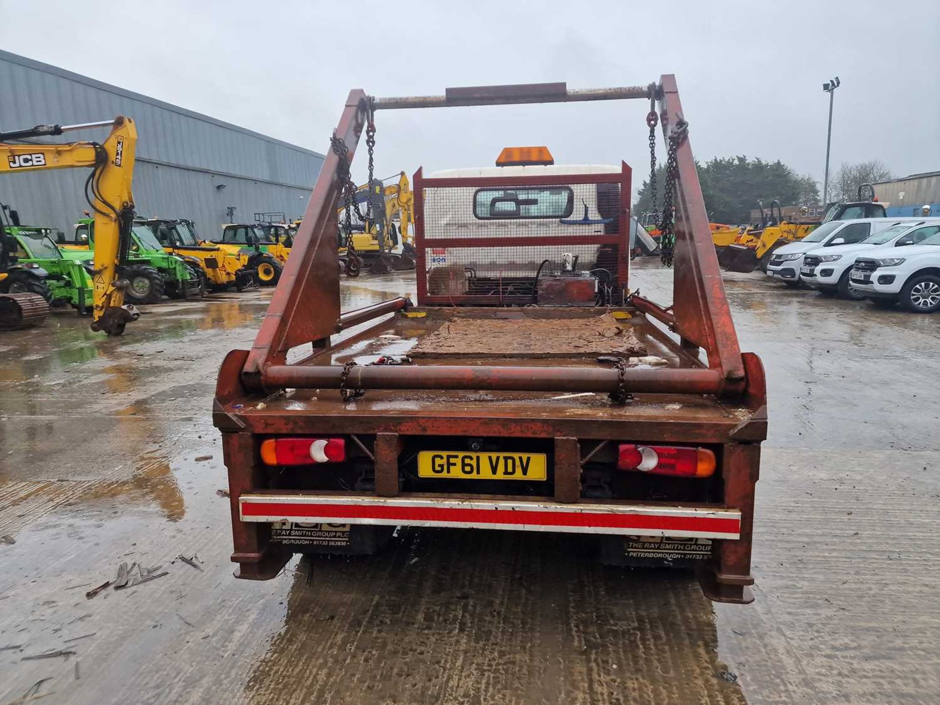 2011 Mitsubishi Fuso 4x2 Skip Loader Lorry, Reverse Camera, Manual Gear Box (Reg. Docs. Available) - Image 5 of 21