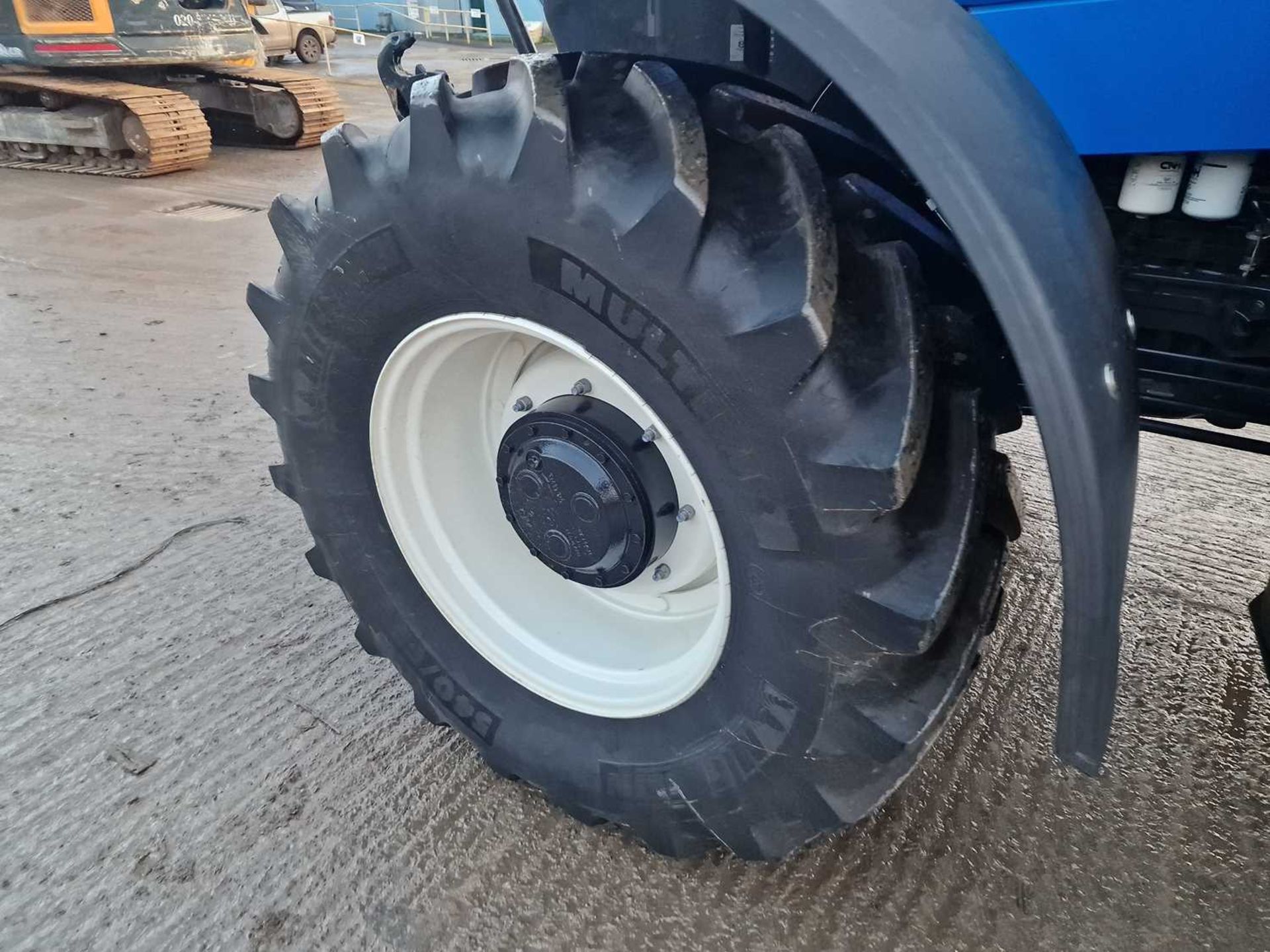 2020 New Holland T7.210 4WD Tractor, Front Linkage, Front Suspension, Cab Suspension, Air Brakes, 4  - Image 17 of 28