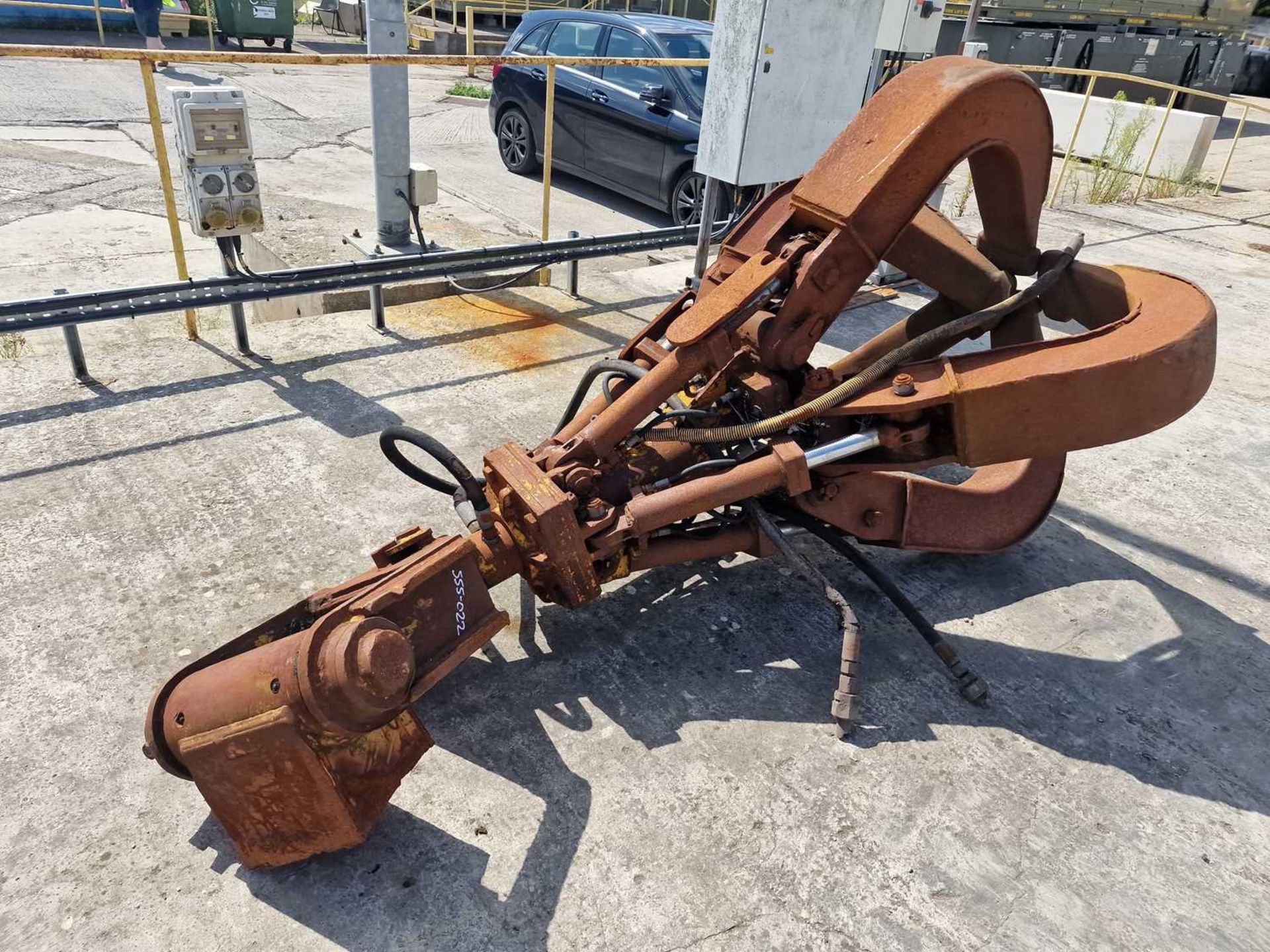 Hydraulic Rotating 5 Finger Scrap Grab to suit 20-30 Ton Excavator