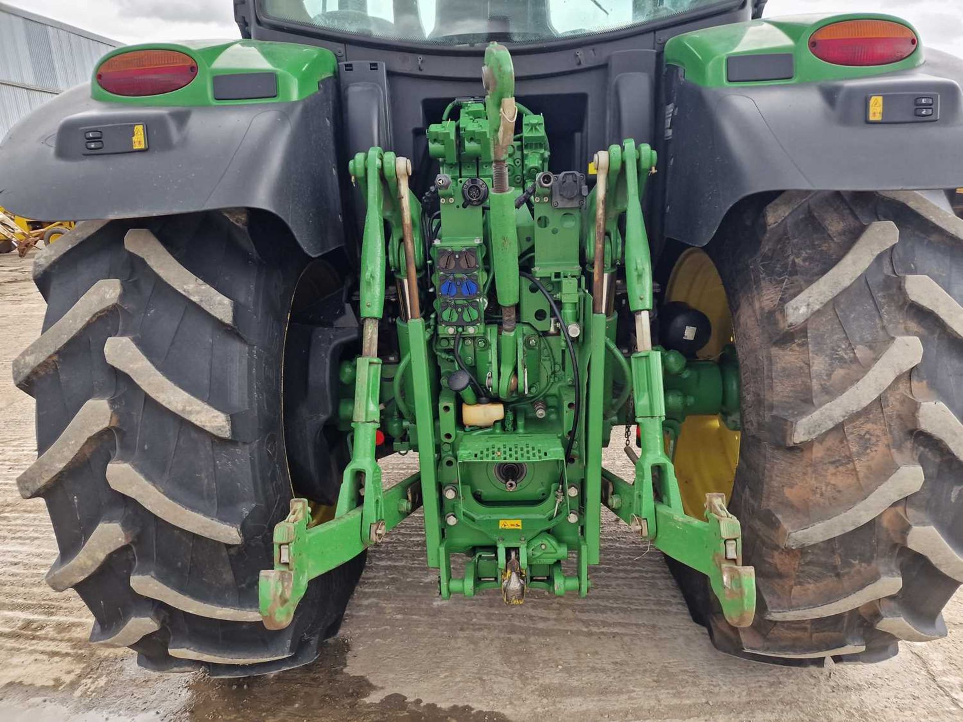 2016 John Deere 6145R Auto Quad, 4WD Tractor, 50k, TLS, Cab Suspension, Air Brakes, 3 Spool Valves,  - Image 11 of 25