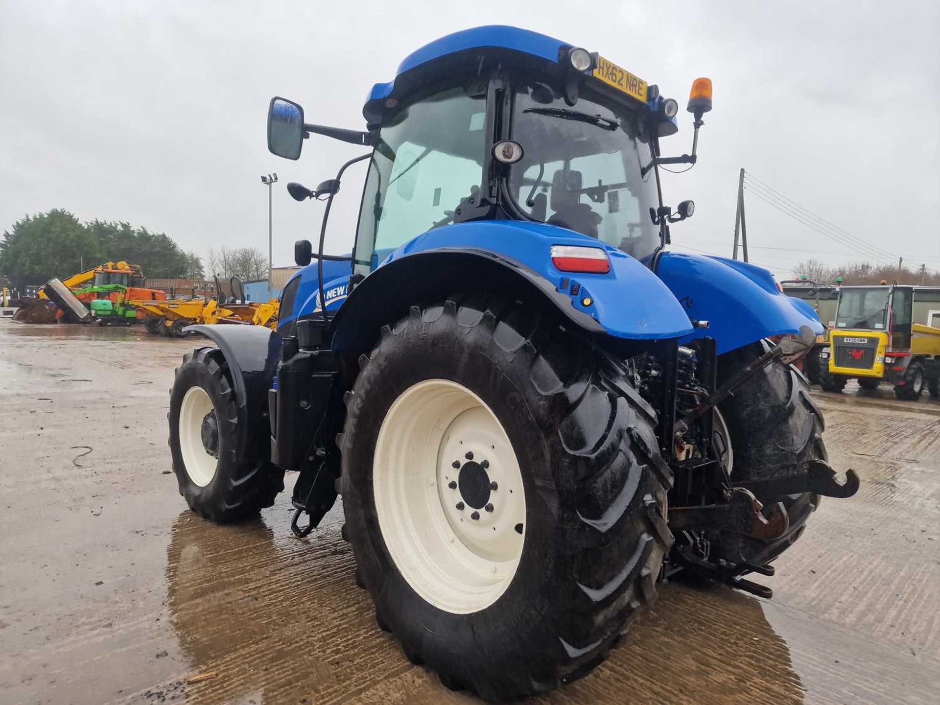 2013 New Holland T7.210 4WD Tractor, Front Suspension, Cab Suspension, Air Brakes, 3 Spool Valves, P - Image 3 of 27