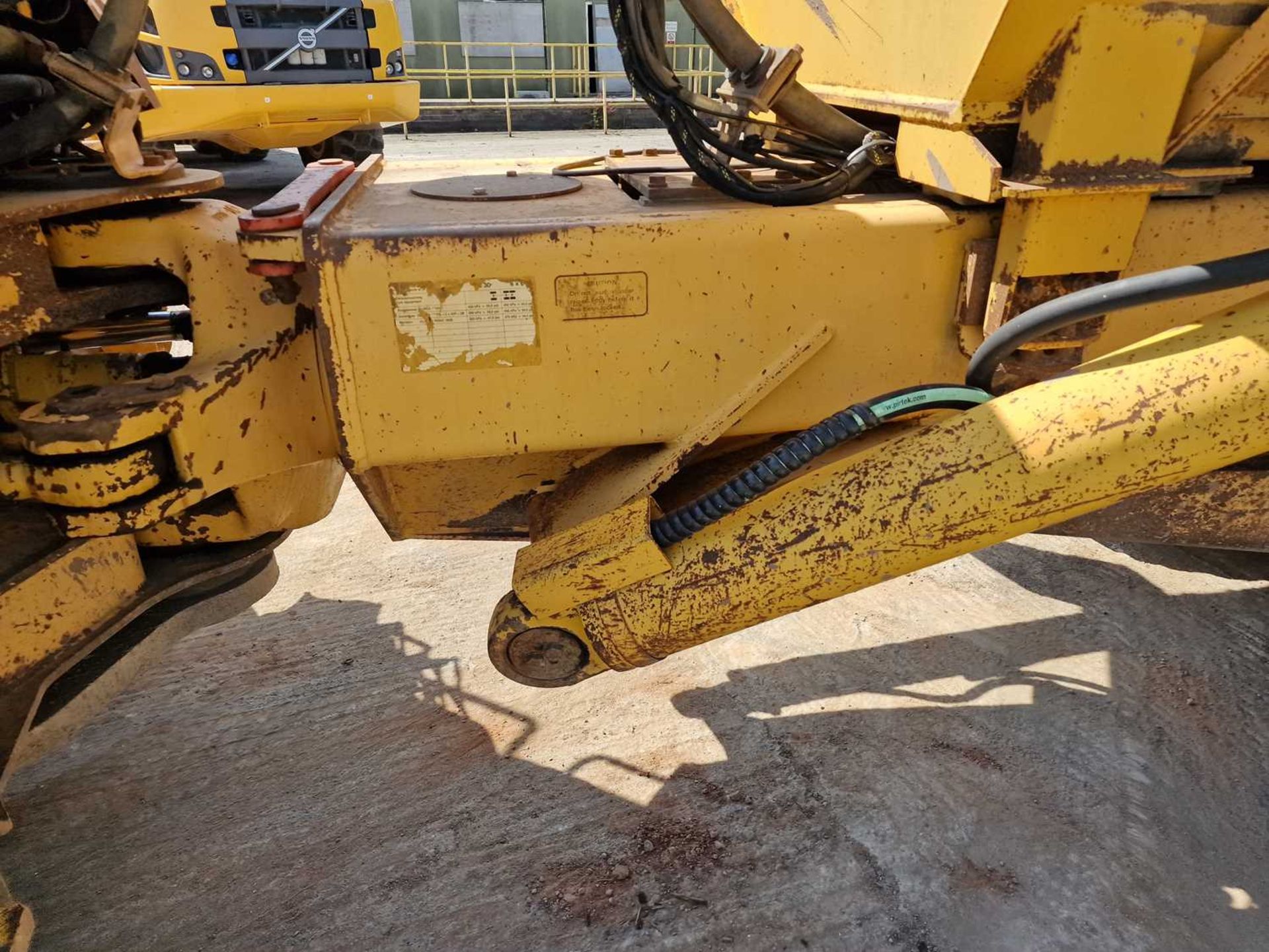 Volvo A30 6x6 Articulated Dumptruck, Reverse Camera - Image 16 of 35