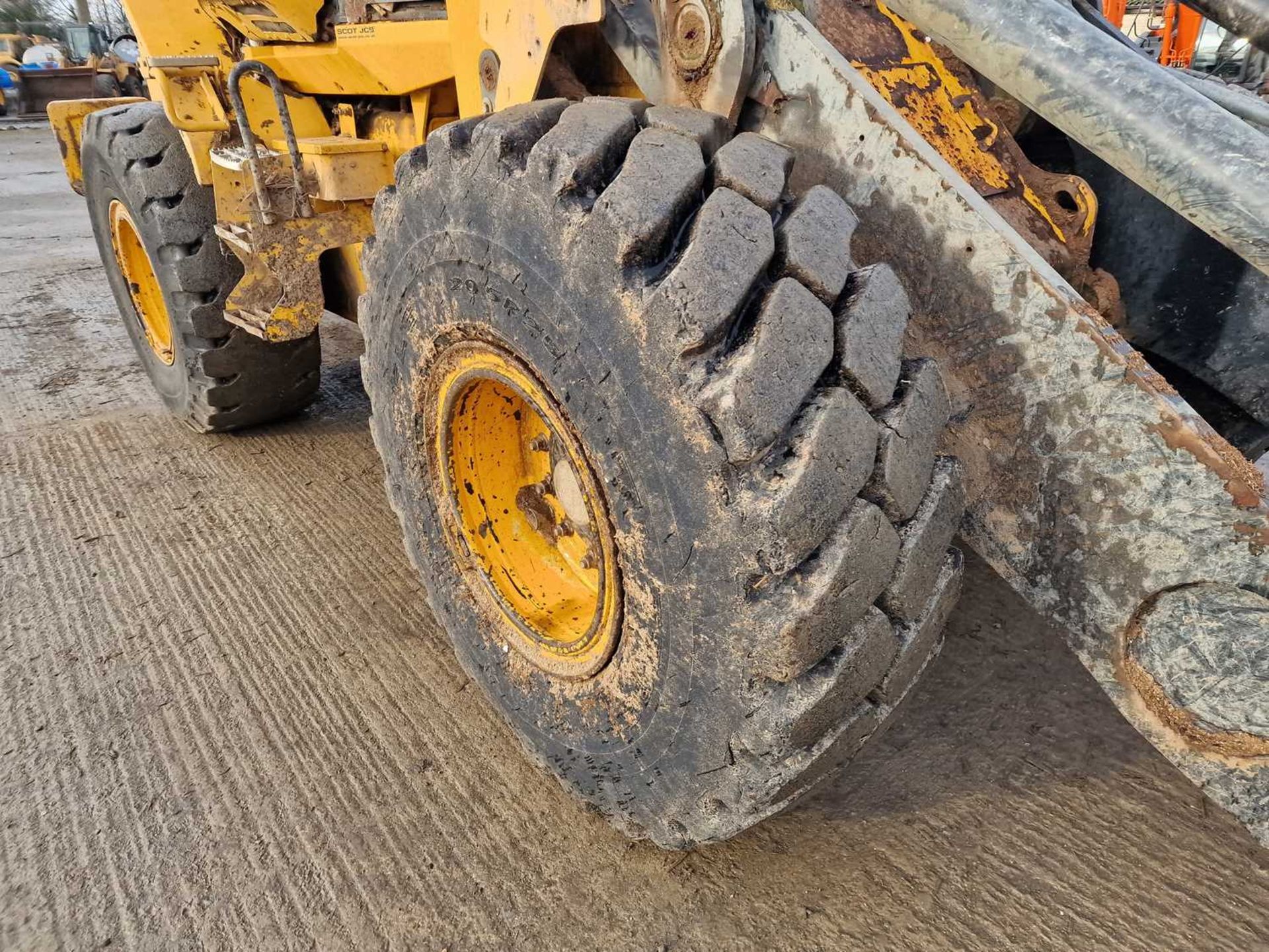 JCB 437 Wheeled Loader, High Lift Boom, QH, Reverse Camera, A/C - Image 10 of 27