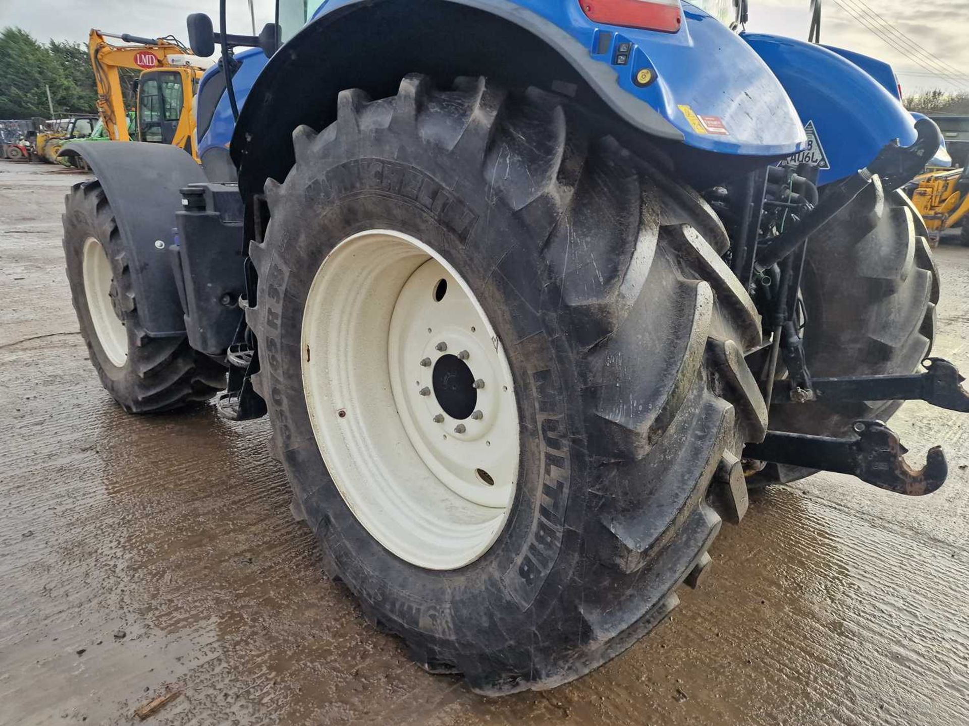 2019 New Holland T7.190 4WD Tractor, Front Suspension, Cab Suspension, Air Brakes, 4 Spool Valves, P - Image 15 of 27