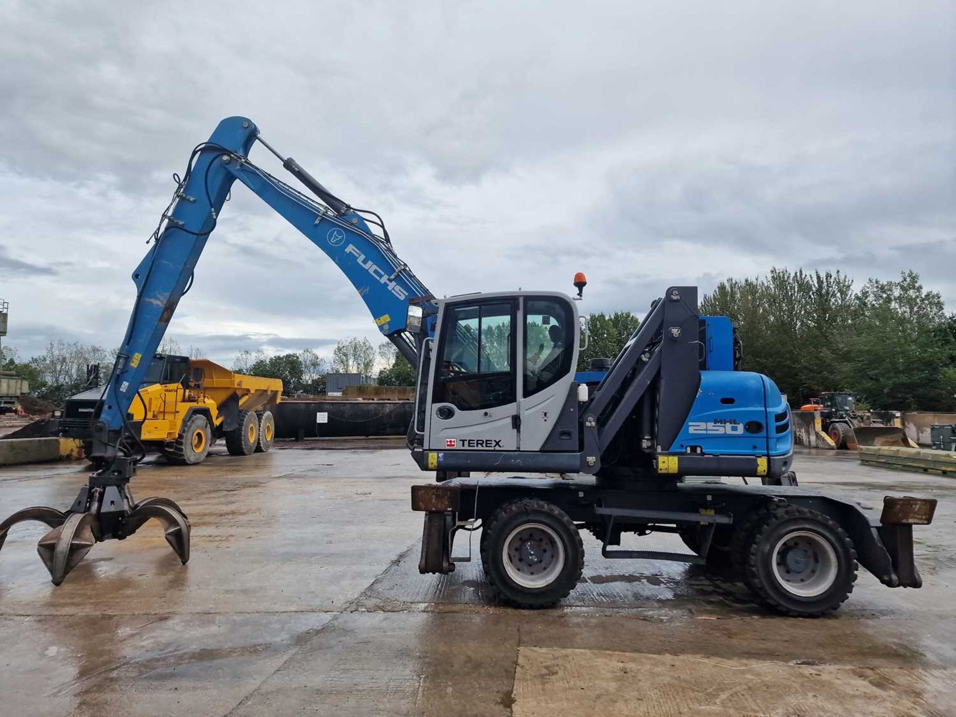 2016 Fuchs MHL250 Wheeled Material Handler, Stabilisers, Piped, Aux. Piping, Hi Rise Cab, Reverse Ca - Image 68 of 96