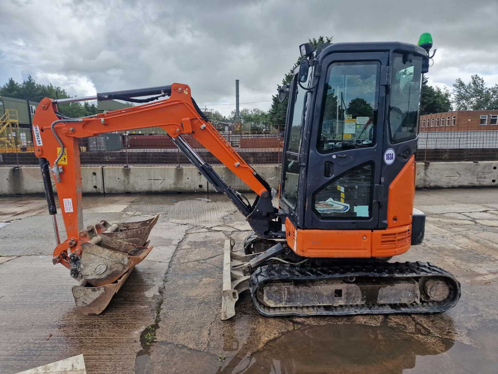 2018 Hitachi ZX26U-5A CR, Rubber Tracks, Blade, Offset, Whites Manual QH, Piped, 48", 18", 12" Bucke - Image 2 of 35