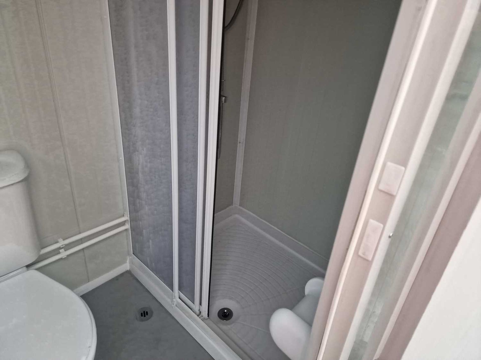 Unused Shower & Single Toilet Block, 240Volt - Image 6 of 8