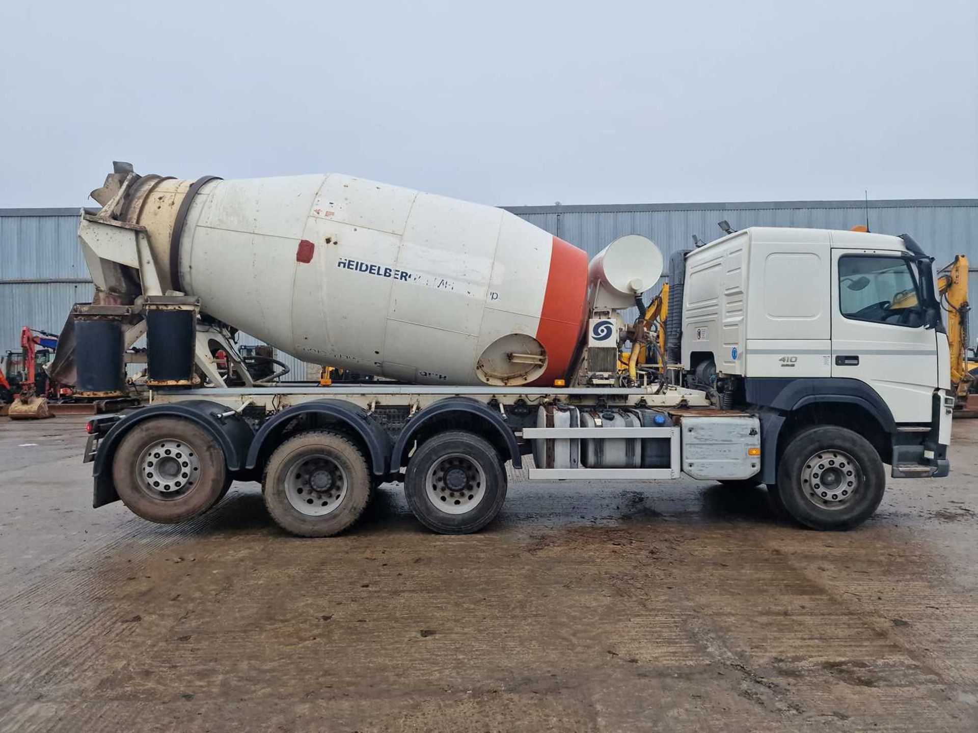 2016 Volvo FM410 8x4 Rear Lift Tridem Cement Mixer Lorry, McPhee Mixer, 360 Camera, A/C (Reg, Docs.  - Bild 6 aus 25