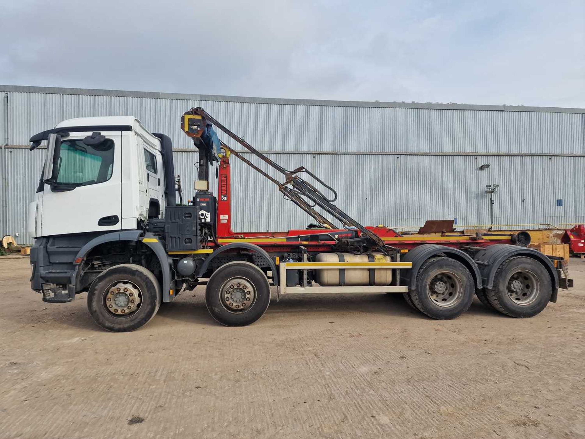 2017 Mercedes 8x4 Hook Loader Lorry, Multilift Equipment, Easy Sheet, Reverse Camera, A/C (Reg. Docs - Image 26 of 72