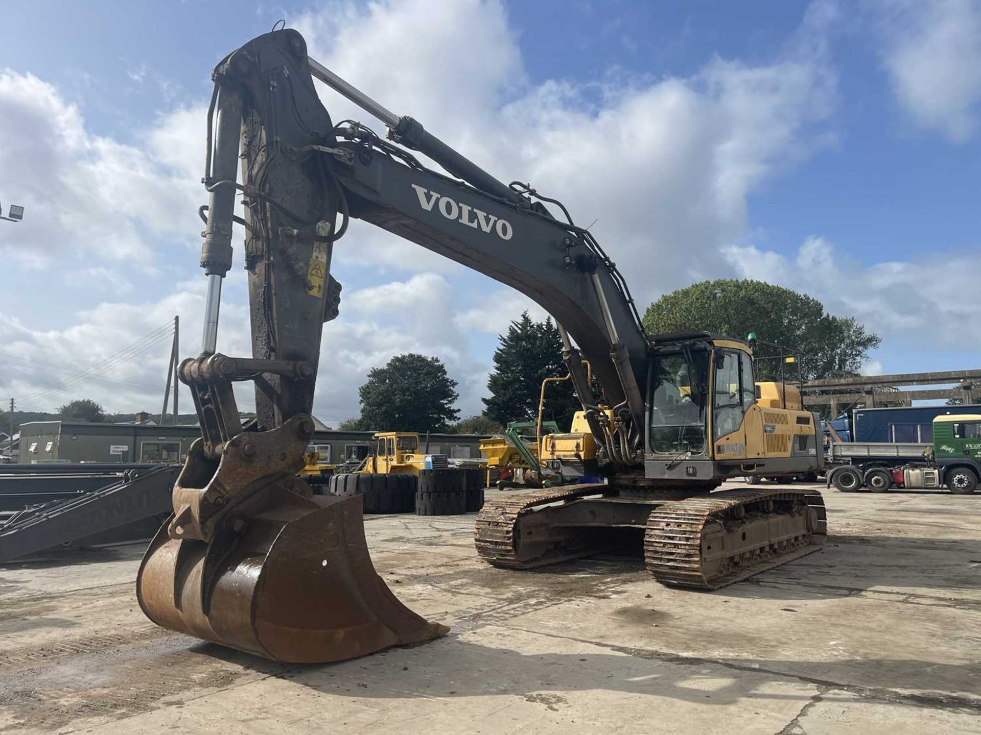 2014 Volvo EC480DL, 800mm Steel Tracks, CV, Miller Hydraulic QH, Piped, Reverse Camera, A/C