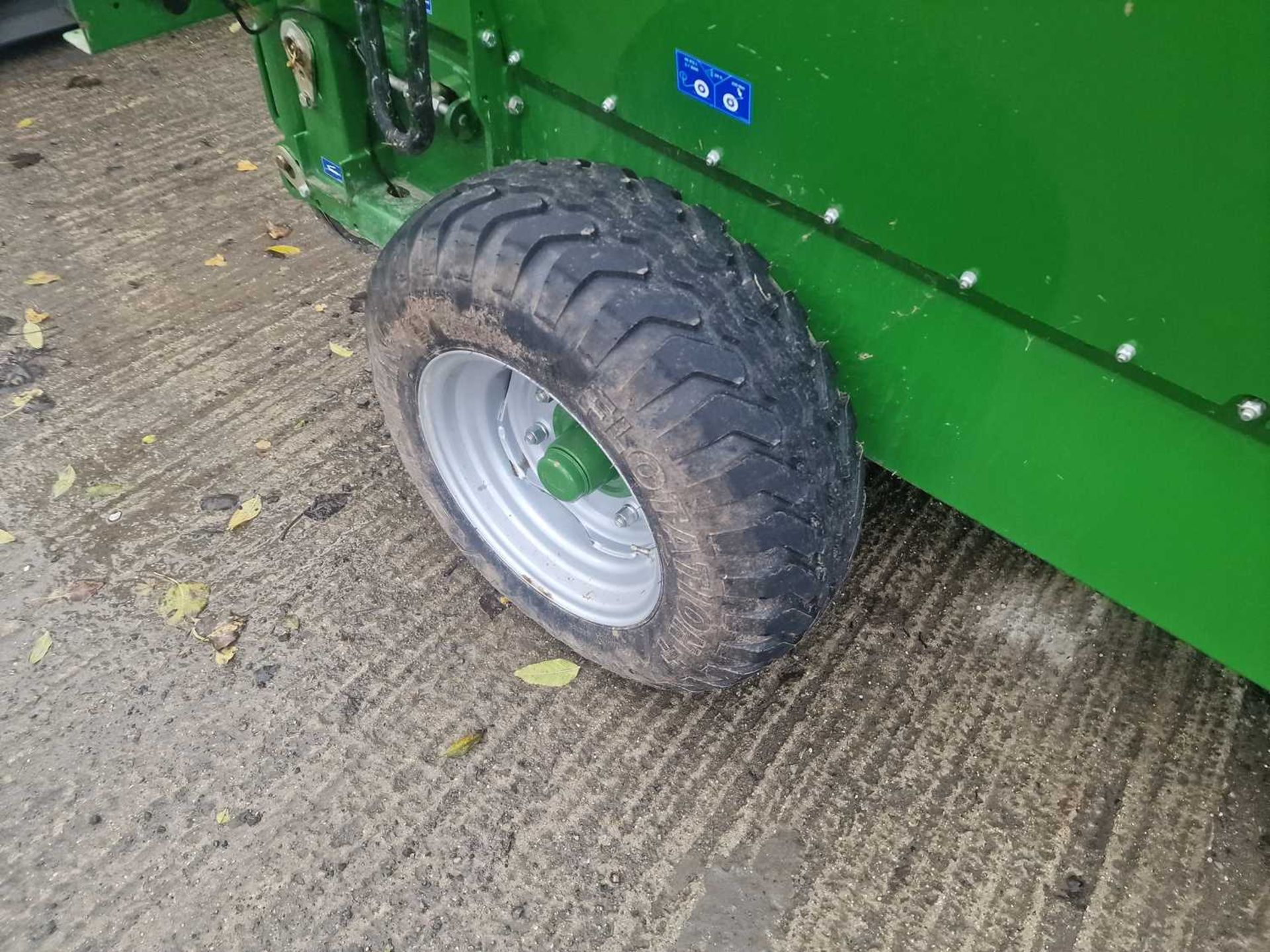 2022 McHale C460 Single Axle PTO Driven Bale Shredder - Image 7 of 15