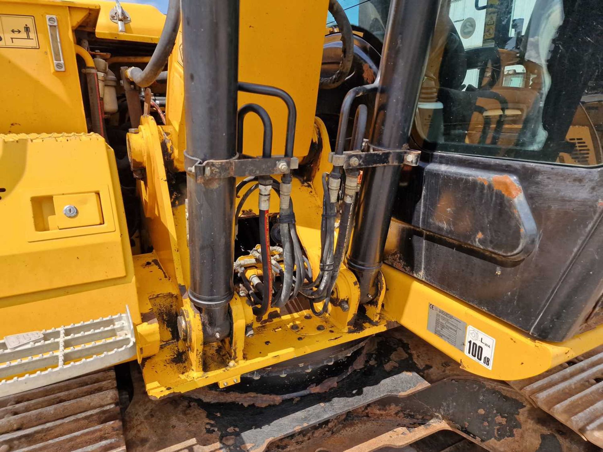 2014 JCB JS145LC 700mm Steel Tracks, CV, Hydraulic QH, Piped, Reverse Camera, A/C, 36" Bucket (EPA C - Image 52 of 117