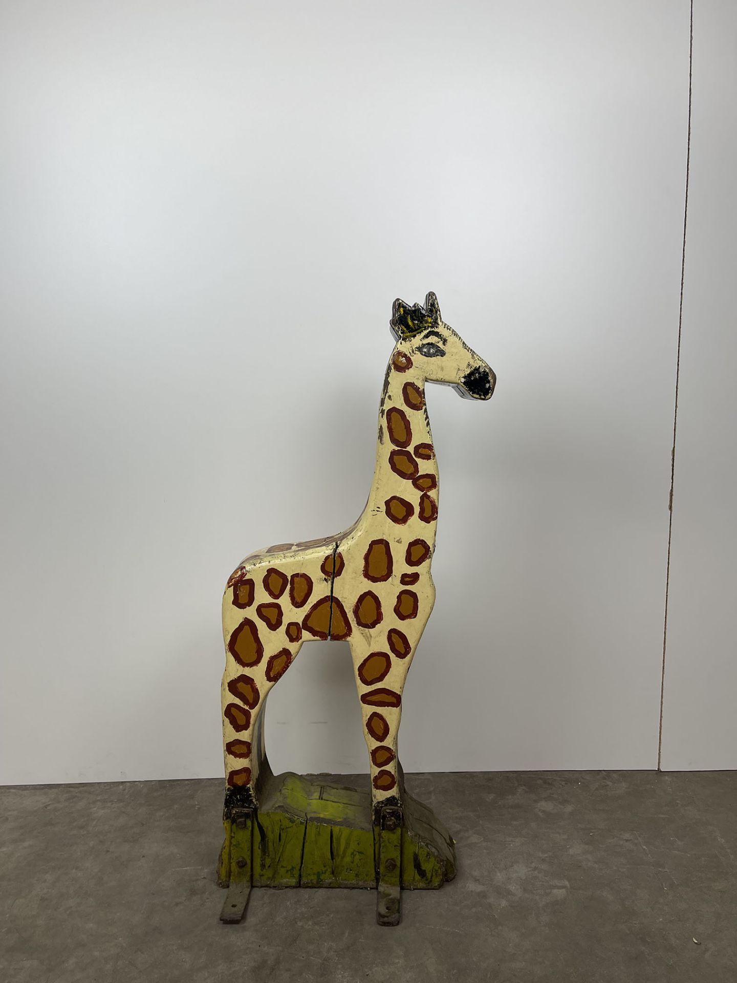 Antique Children's Giraffe Caroulsel Ride - Image 4 of 8