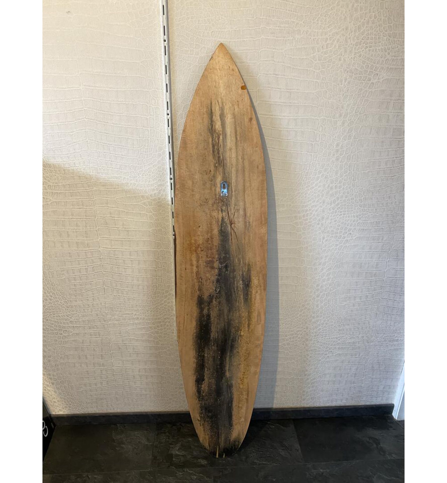 Jack Daniels Advertisement in the Shape of a Wooden Surfboard - Bild 4 aus 4