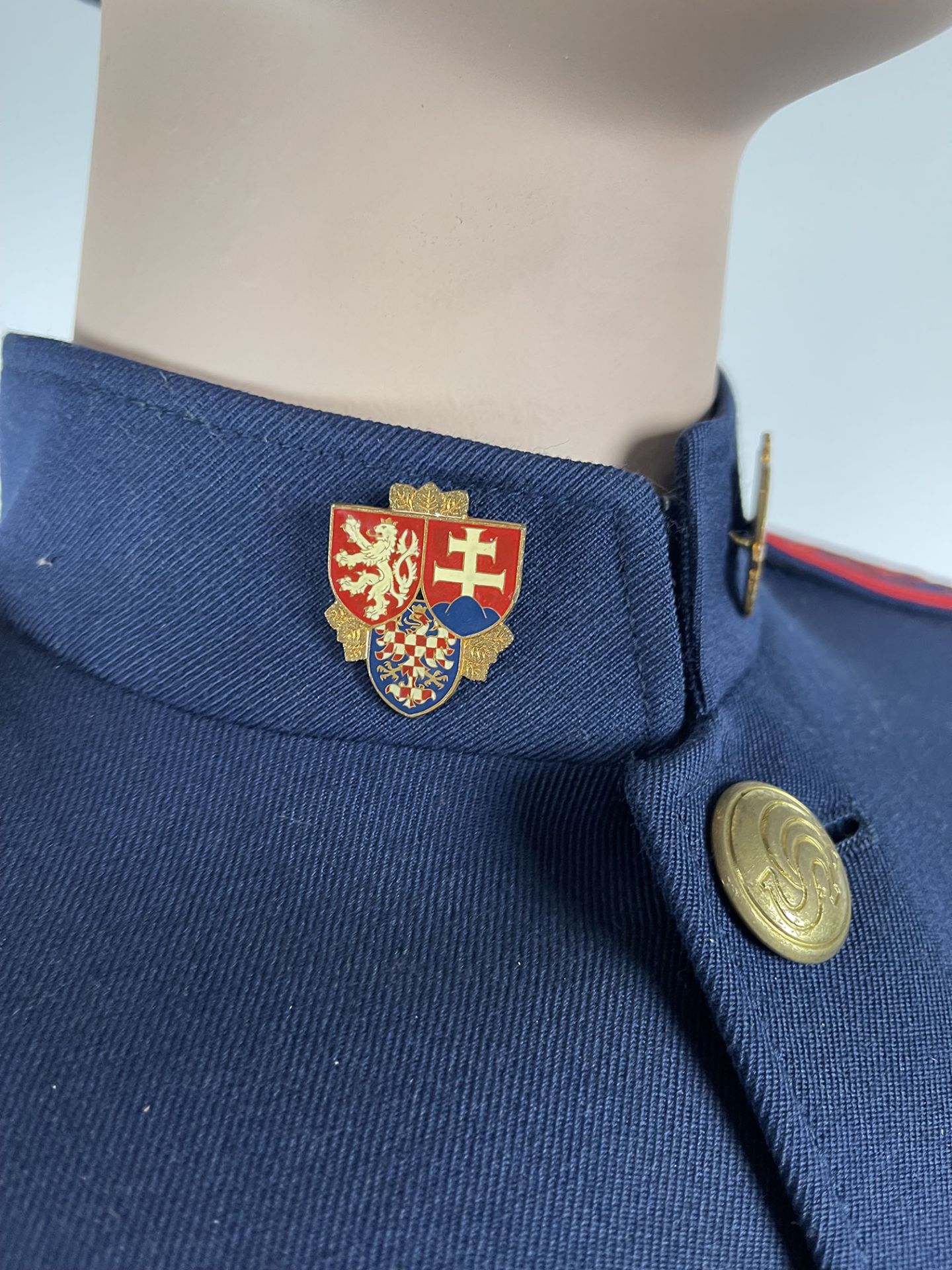 Czezh Presidential Palace Guard of Honor Uniform with Mannequin - Bild 9 aus 13