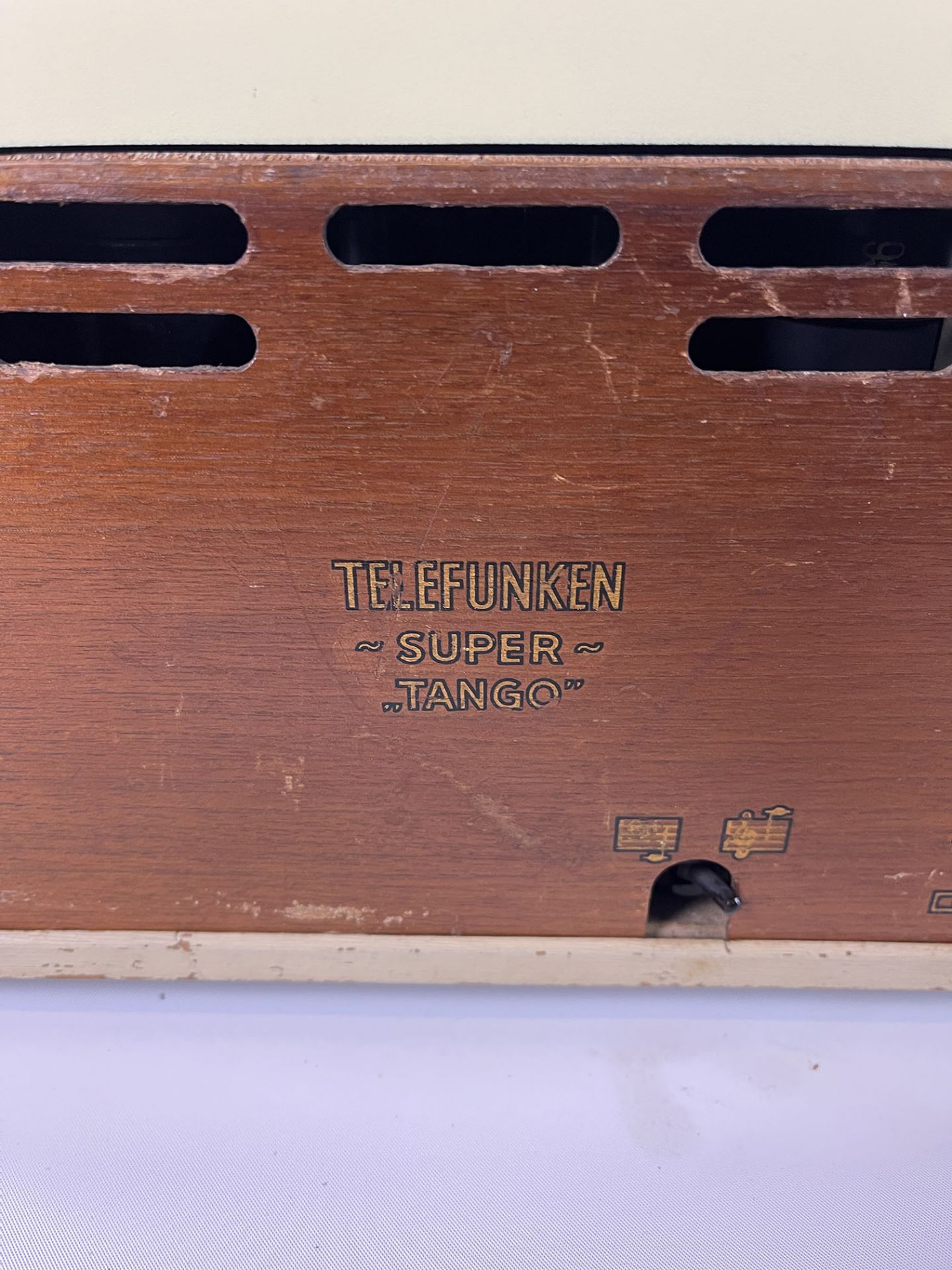 Telefunken Tango 5449GWK Radio, 1949-1950, Germany - Image 9 of 10