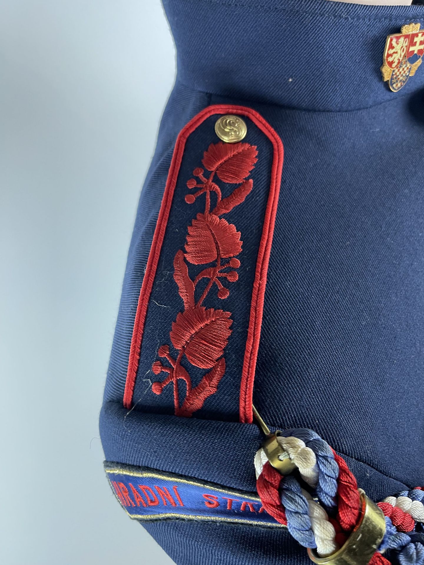 Czezh Presidential Palace Guard of Honor Uniform with Mannequin - Bild 10 aus 13