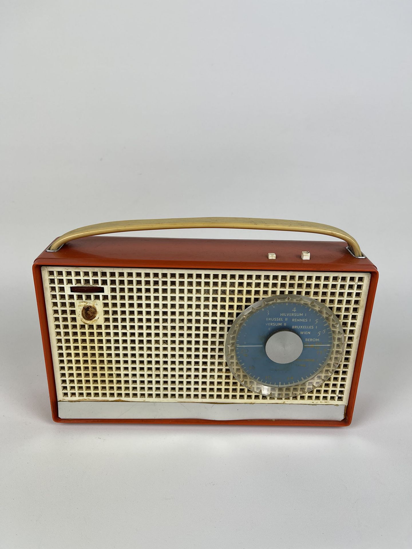 Lot of 4 Vintage Transistor Radios, 1950-1962 - Image 7 of 7