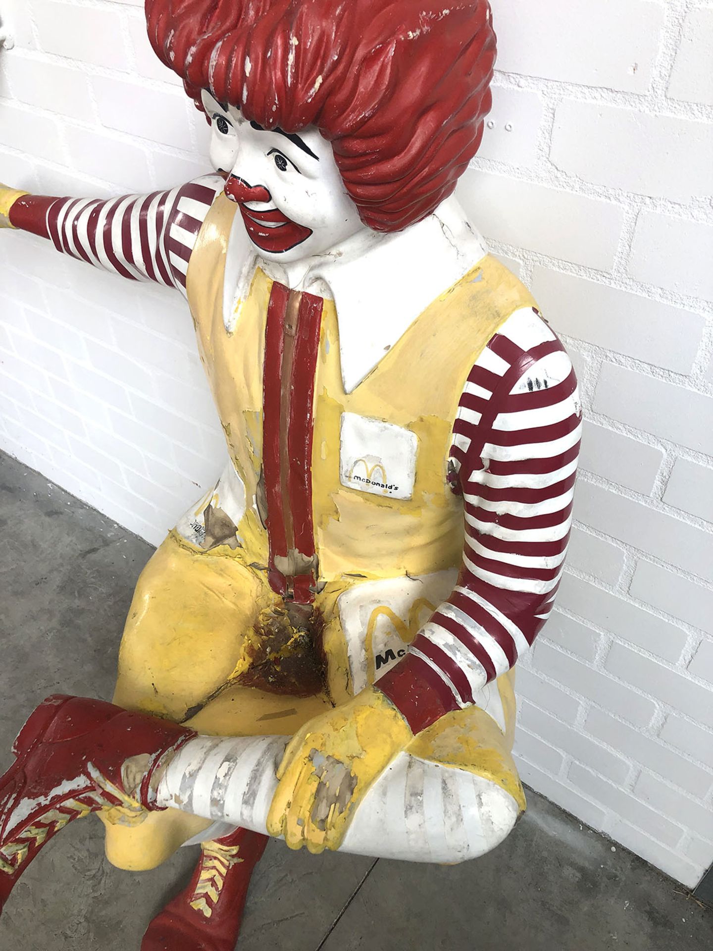 Original Lifesize Seated Ronald McDonald Clown Statue - Image 5 of 10