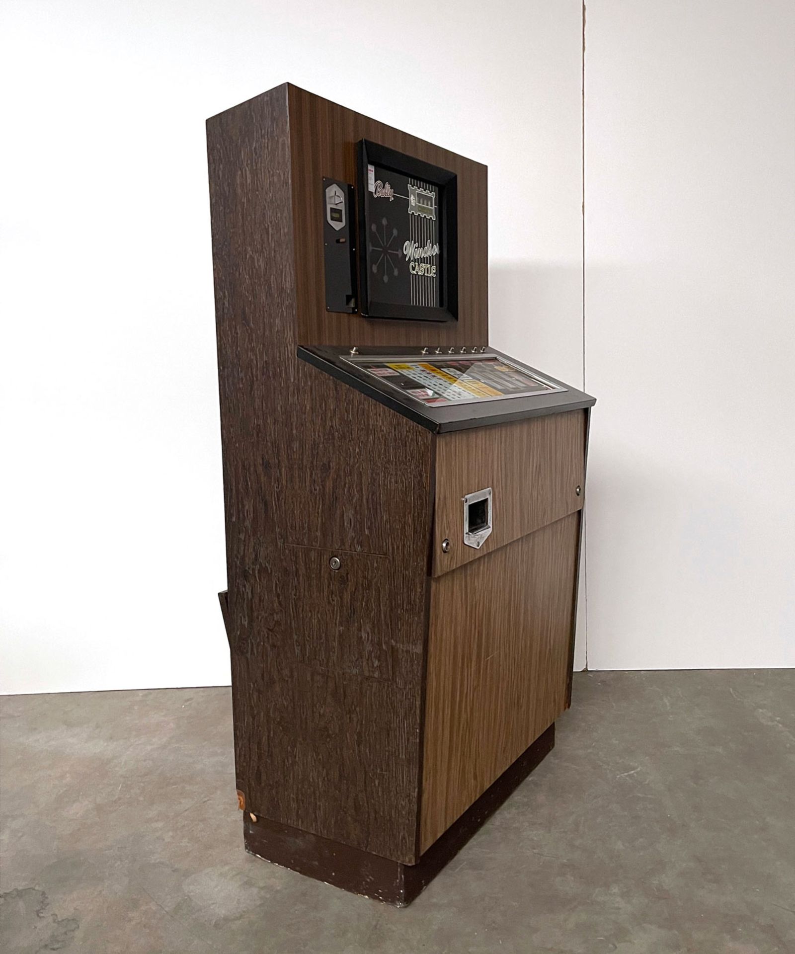 Bally Windsor Castle Slot Machine ca. 1968 - Bild 8 aus 10