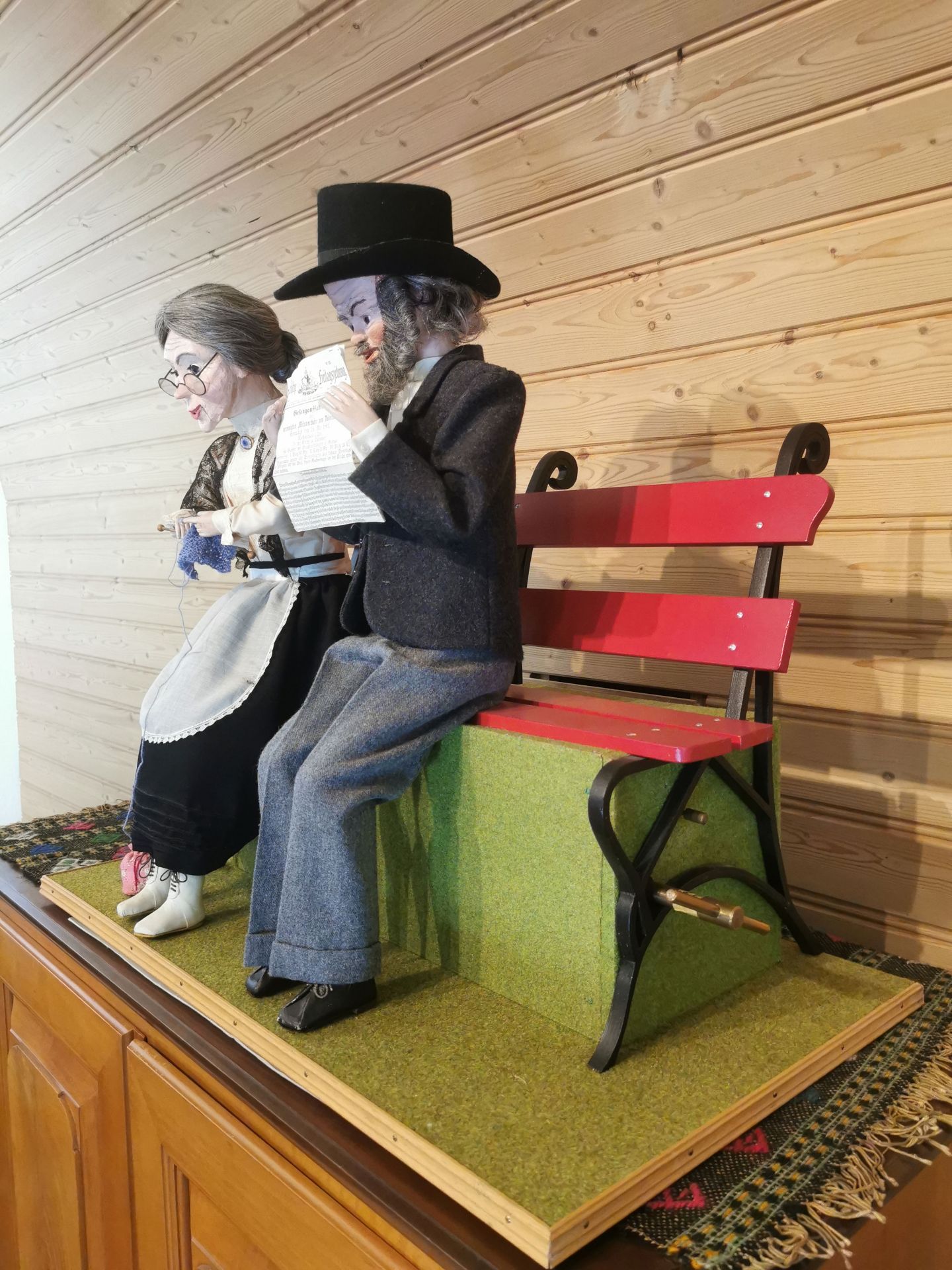 Werner Tschudin Copy of Gustave Vichy Old Couple on the Park Bench Automaton - Bild 3 aus 8
