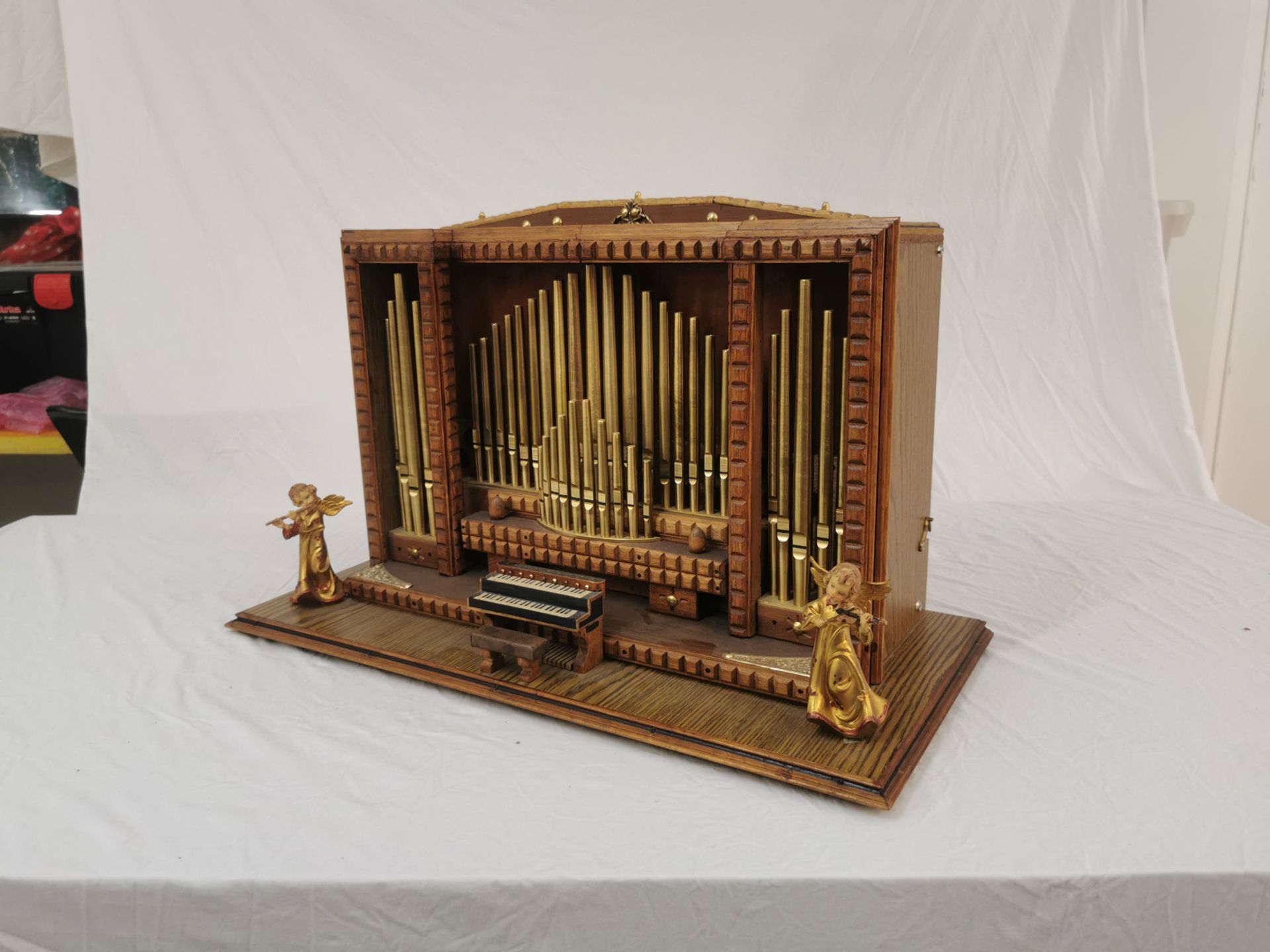 Pipe Organ Scale Model with Sabr RCR 740 Radio - Bild 9 aus 11