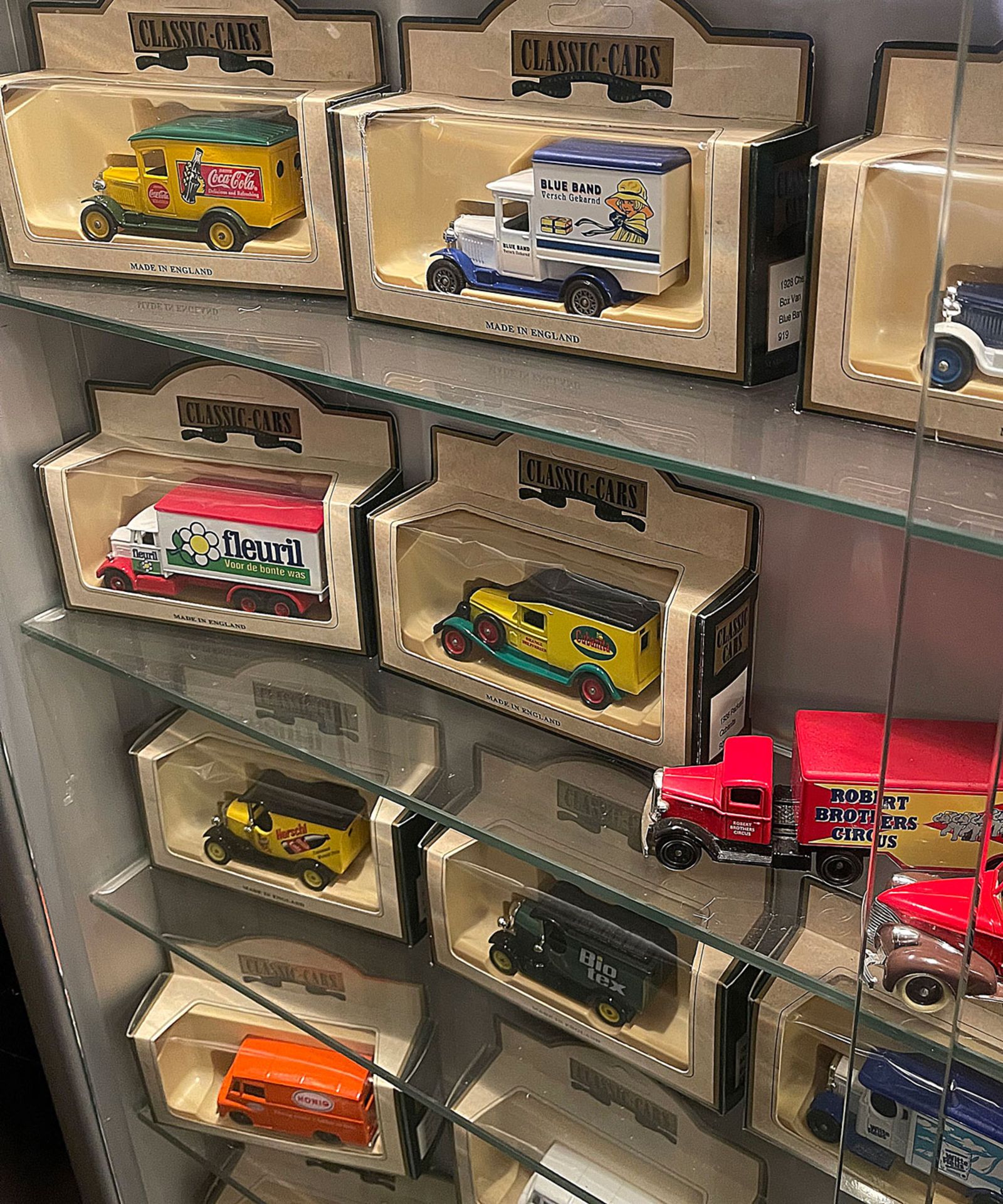 Showcase with 42 various miniature cars - Image 6 of 16