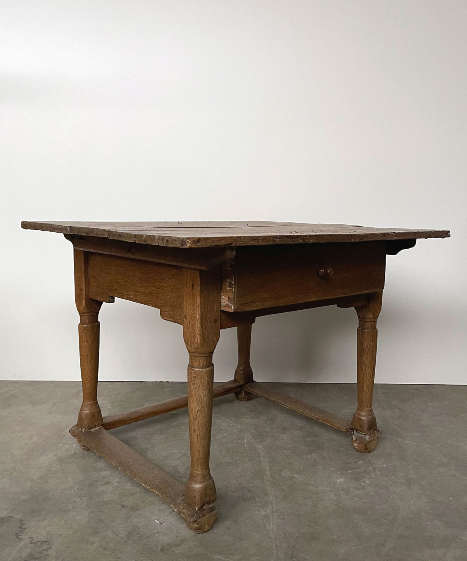 Antique Wooden Pay Table - Bild 2 aus 10