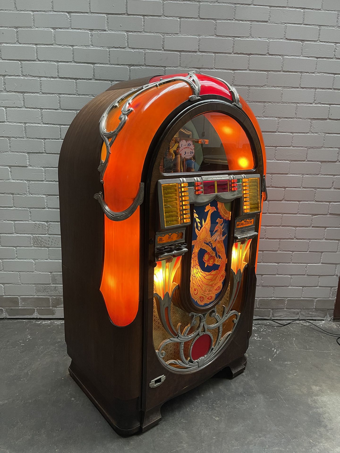 Wurlitzer Model 850 Peacock Jukebox