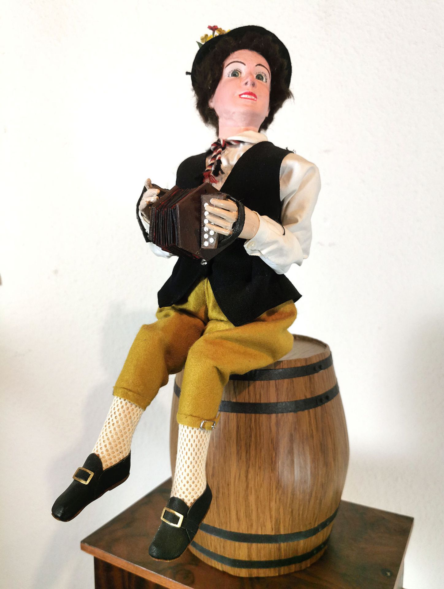 Swiss Concertina Player Automaton by Werner Tschudin  - Bild 4 aus 7