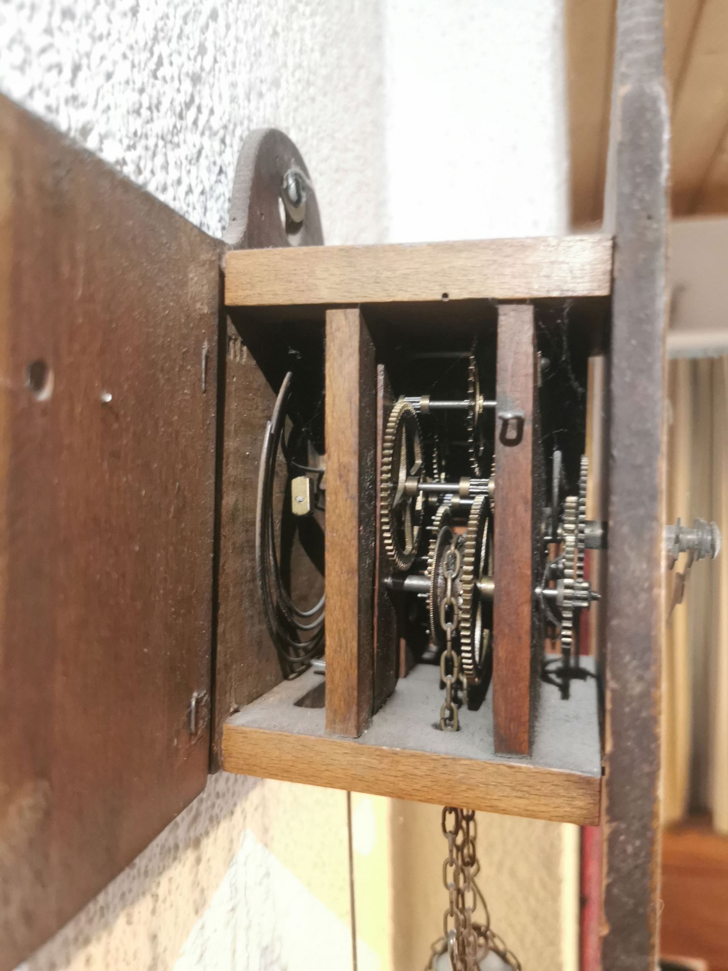 Small Wooden Pendulum Wall Clock - Bild 2 aus 3