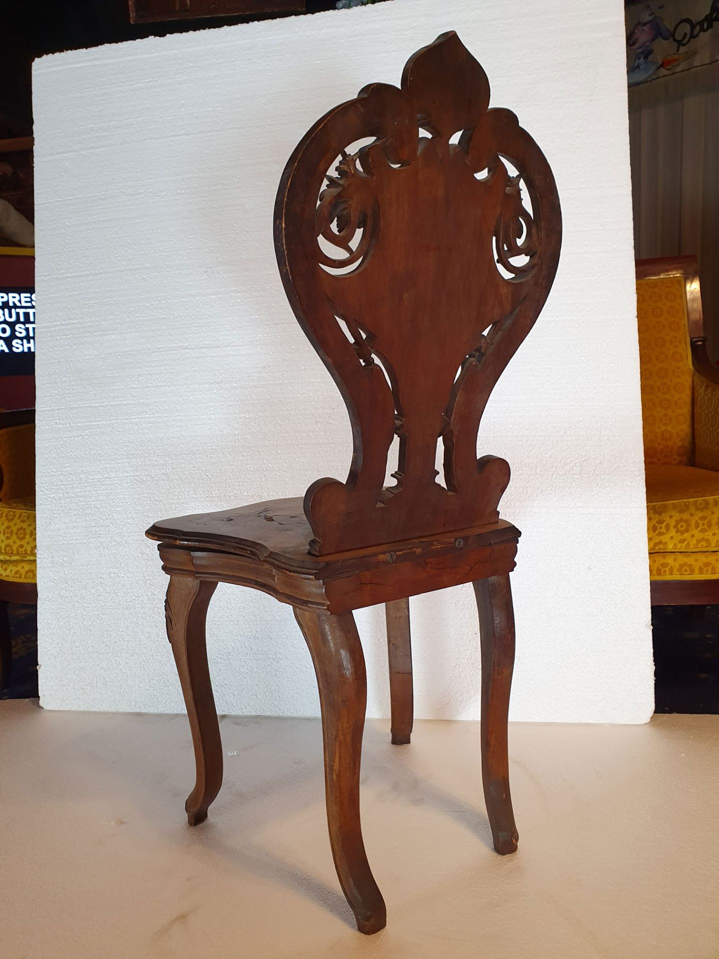 Antique Black Forest Wooden Chair with 3 Tune Music Box - Bild 7 aus 13