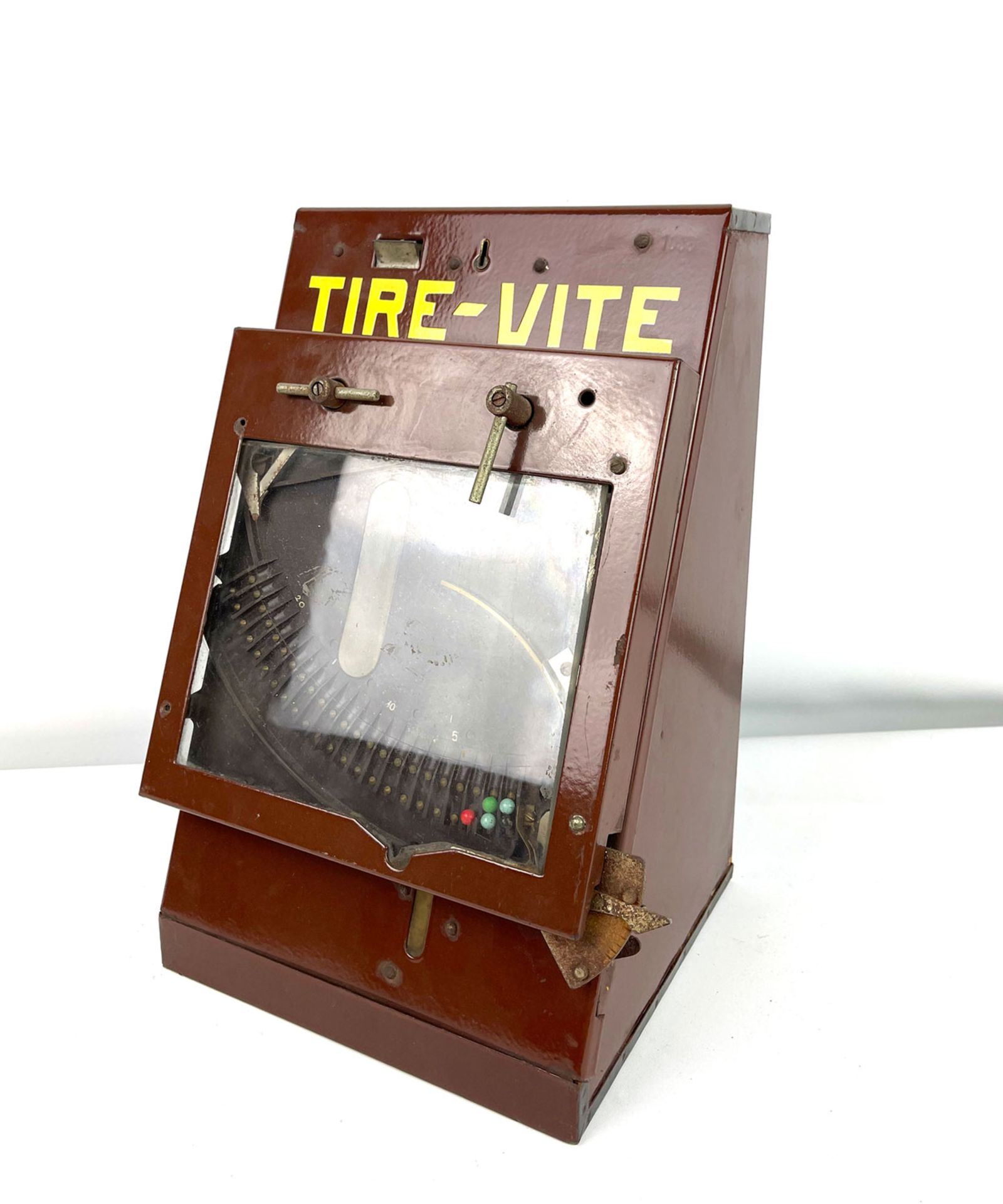 Tire-Vite French Coin-Op Arcade Game ca. 1935