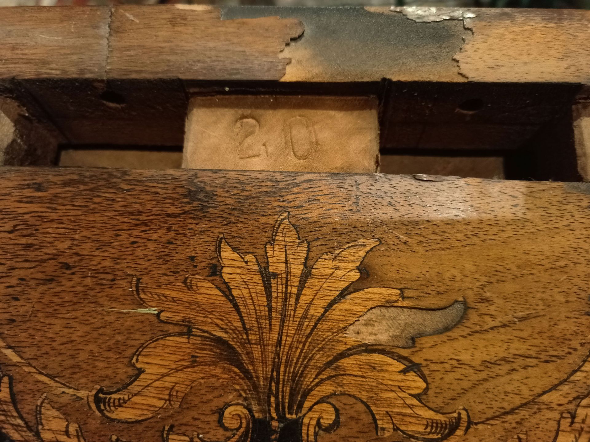 Antique Black Forest Wooden Chair with 3 Tune Music Box - Bild 12 aus 13