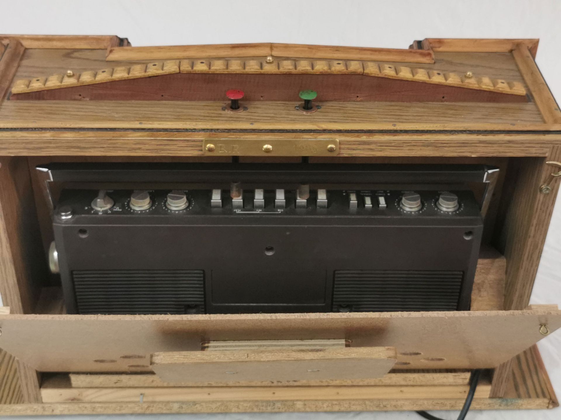Pipe Organ Scale Model with Sabr RCR 740 Radio - Bild 3 aus 11