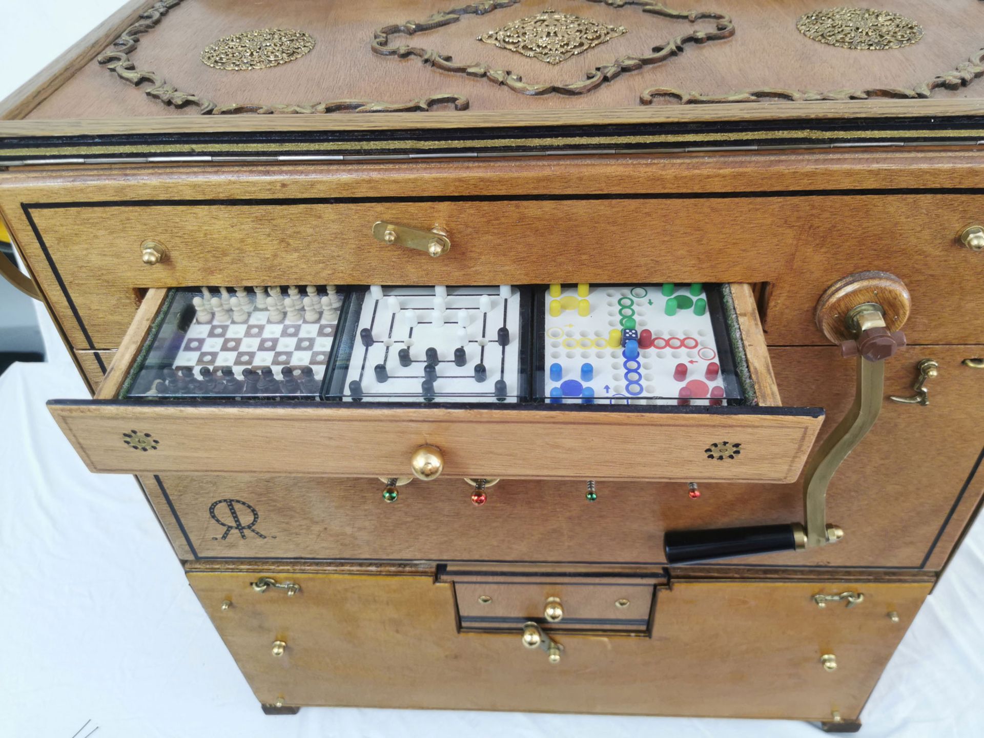 Barrel Organ Scale Model with Cassette Radio & Games - Bild 8 aus 12