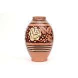 Belgian Art Deco vase in Boch marked ceramic || Art Deco-vaas in faïence, gemerkt Boch, met een