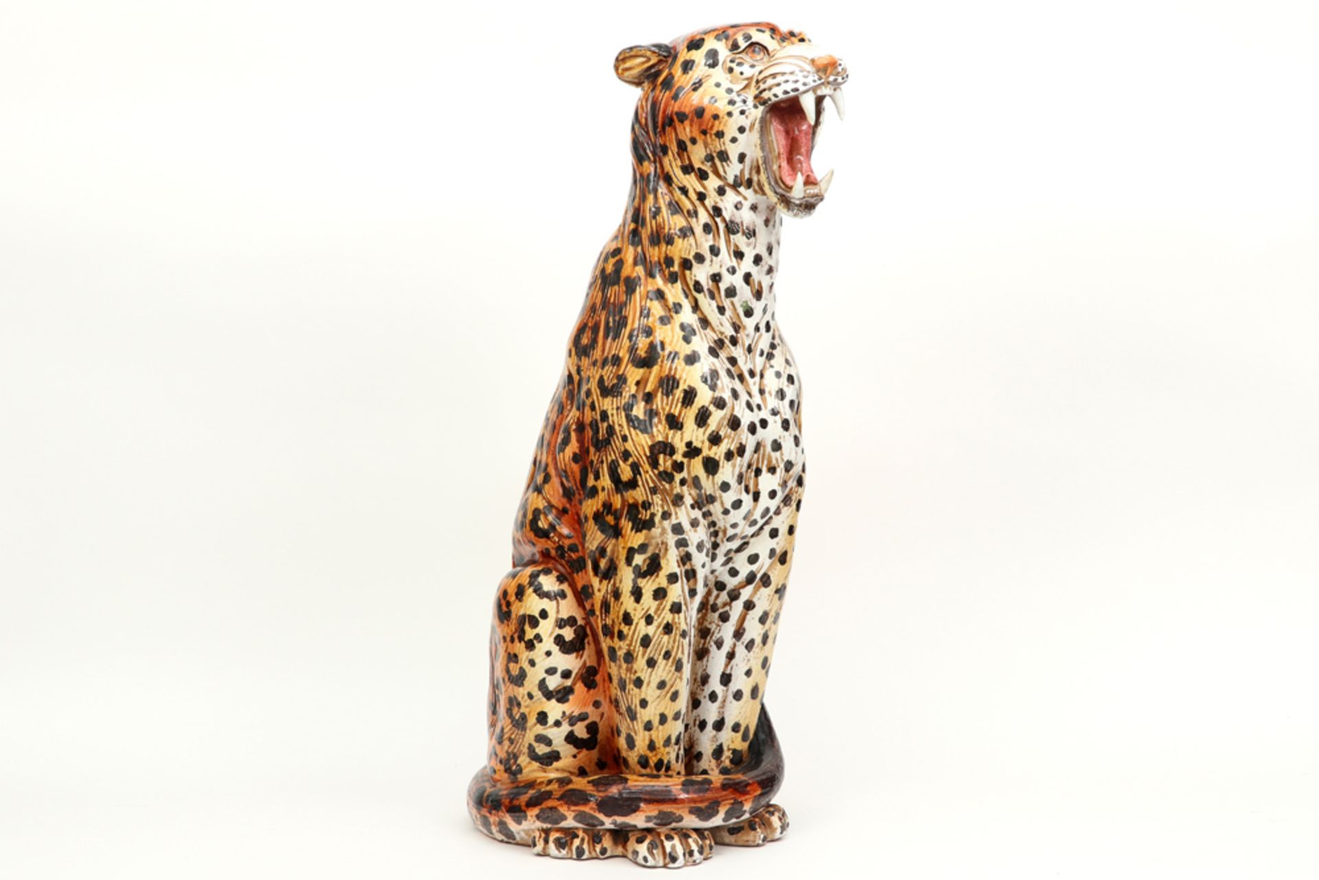 quite big fifties' Italian majolica (eartenware) "Cheetah" sculpture, attributed to Ronzan || RONZAN