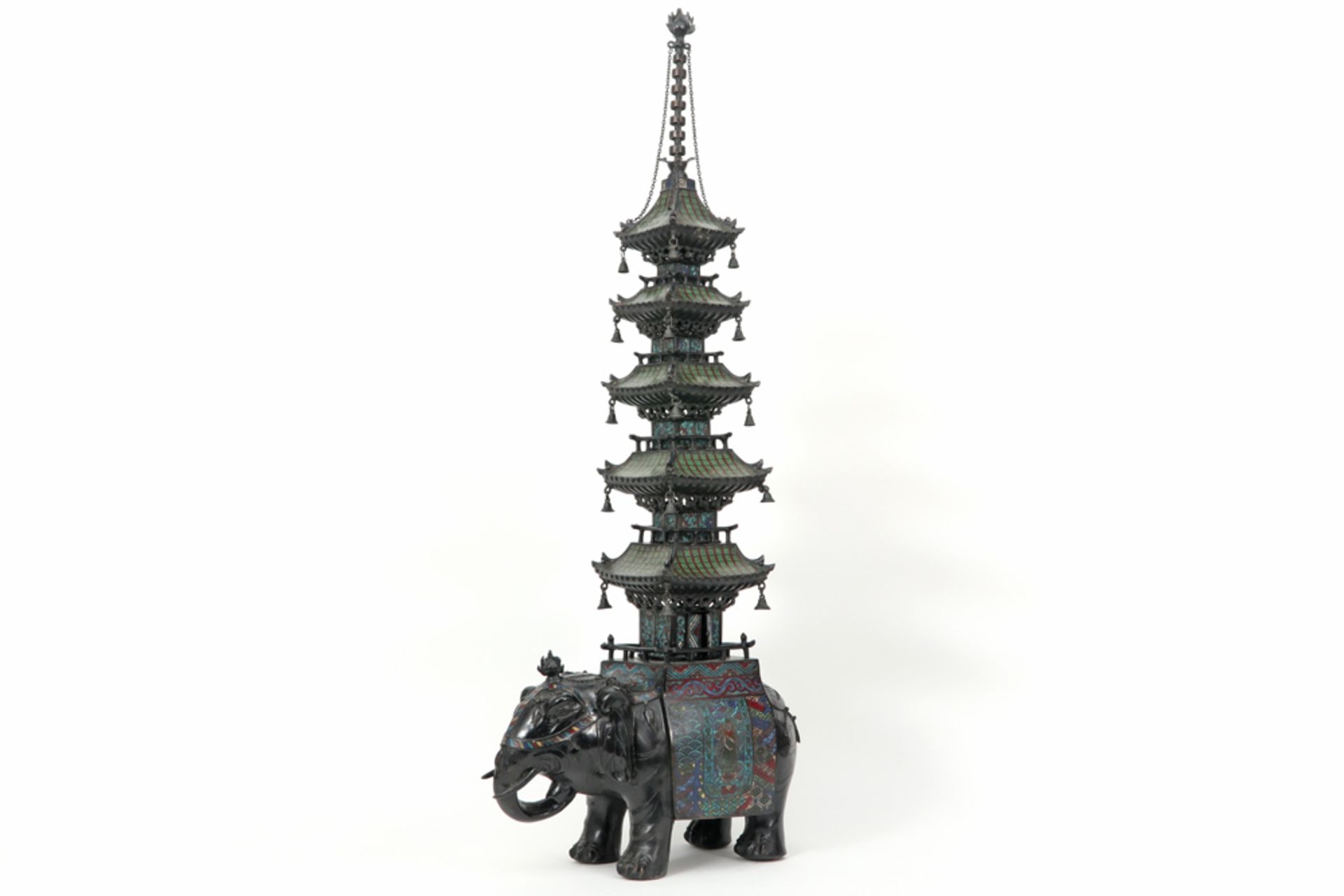 antique Chinese incense burner in bronze with cloisonné in the shape of a pagoda on an elephant || - Bild 2 aus 7