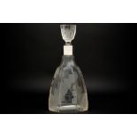 Art Deco decanter in crystal and marked silver || Art Deco-karaf in kleurloos kristal met geëtst