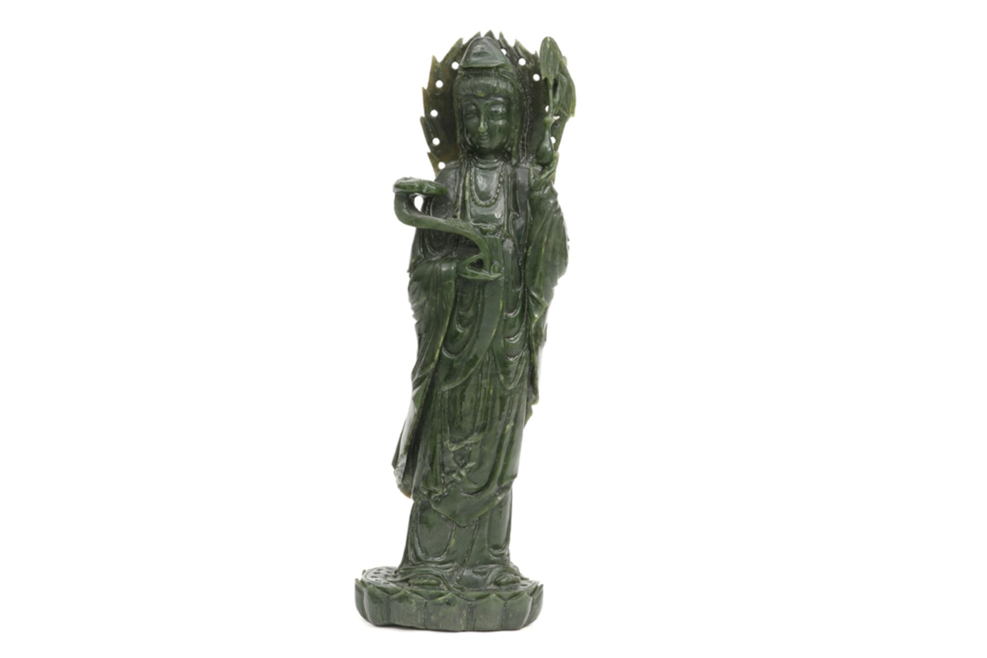 Chinese green stone "Quan Yin" sculpture || Chinese sculptuur in een groen gesteente : "Quan