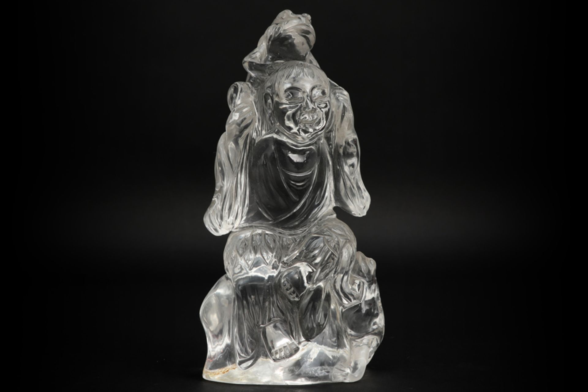 Chinese rock crystal sculpture || Chinese sculptuur in bergkristal : "Man met kikker op de