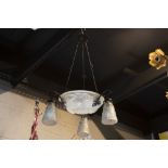 French Degué signed Art Deco chandelier in wrought iron and crystalglass || DEGUÉ Art Deco-luster